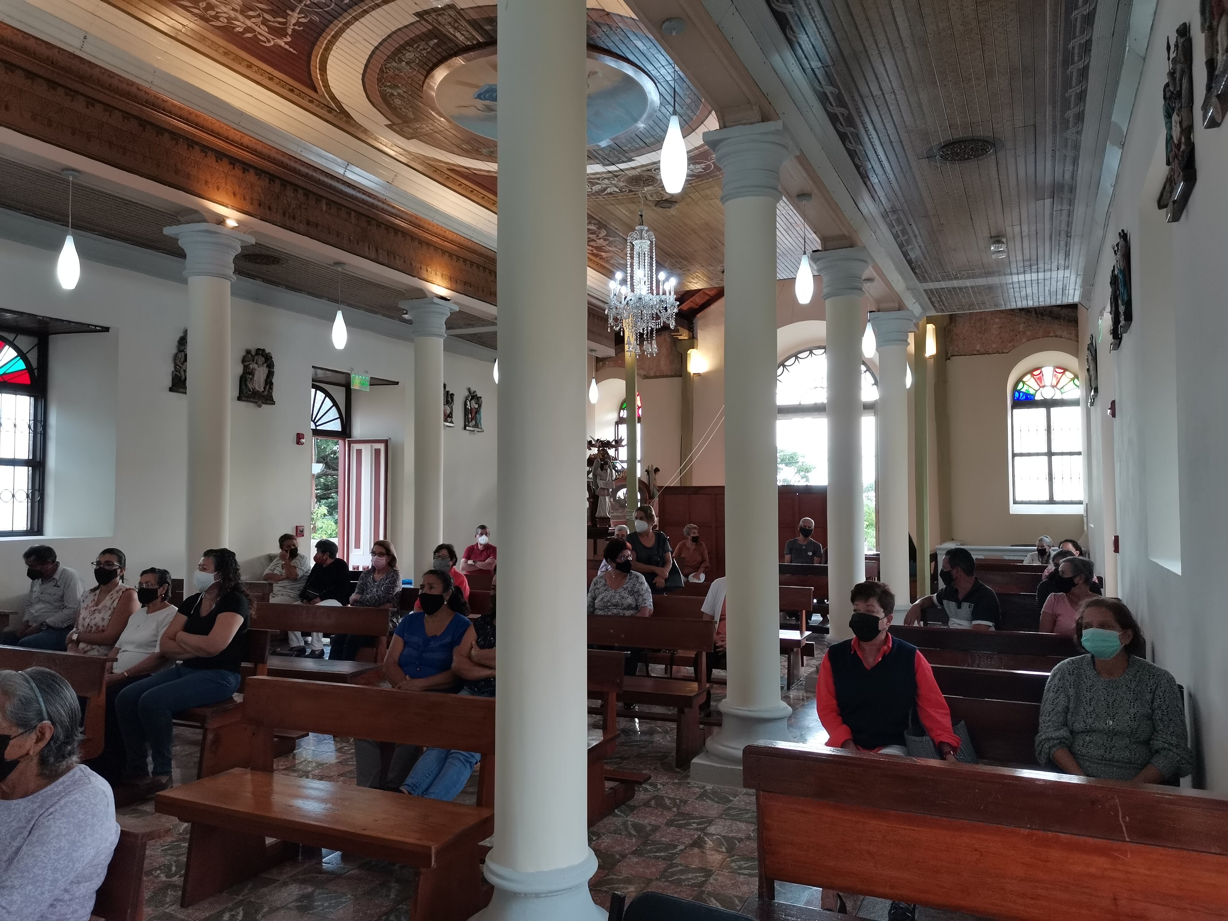 El antiguo templo de San Pablo Apóstol, en Heredia, a cargo de las Hermanas Misioneras de la orden de La Asunción, reabrió sus puertas este mes de junio, tras estar cerrado por daños ocasionados en el terremoto de Sámara el 5 de setiembre del 2012