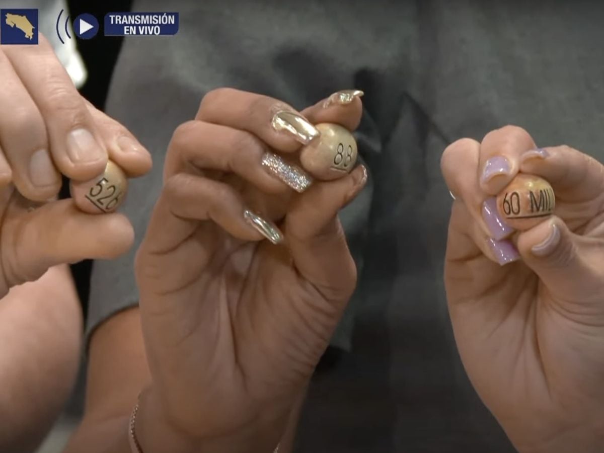 El segundo premio mayor de la noche se hizo el rogado y salió hasta ya avanzada la noche.