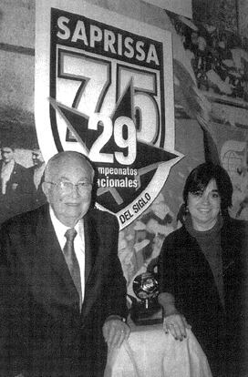 José Fabio Ovares, aficionado morado que llegó a los 100 años. Cortesía.