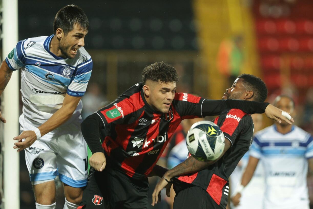 28/07/2024, Alajuela, Estadio Alejandro Morera Soto, partido de la jornada 3 del torneo de apertura 2024, entre Liga Deportiva Alajuelense y Santa Ana.