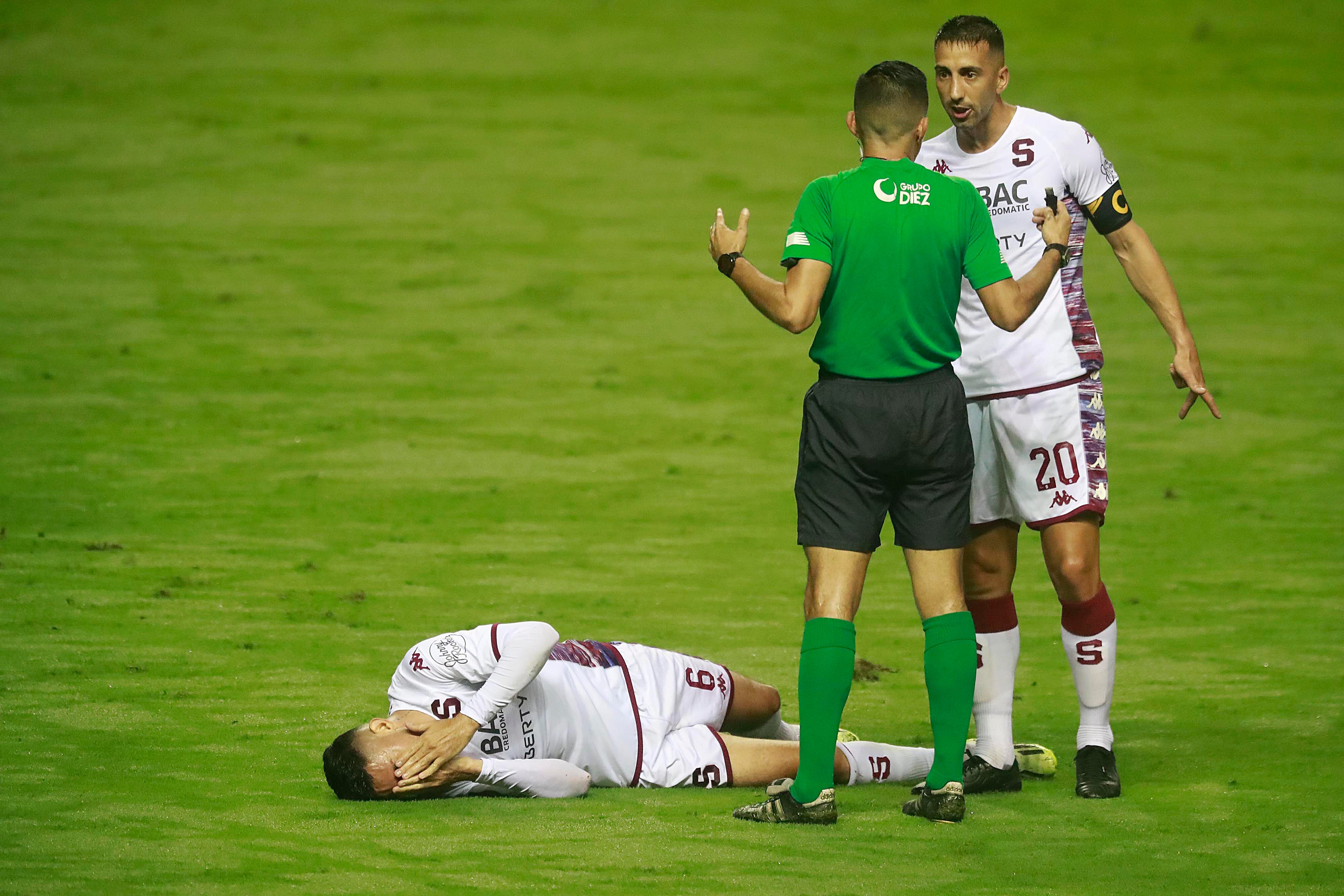 18/11/2023     Estadio Nacional, La Sabana. La Liga Deportiva Alajuelense y el Deportivo Saprissa se enfrentaron este sábado en una nueva edición del Clásico Nacional. Se dio en la final del Torneo de Copa, a estadio casi lleno, con la presencia de las dos aficiones más grandes del país.