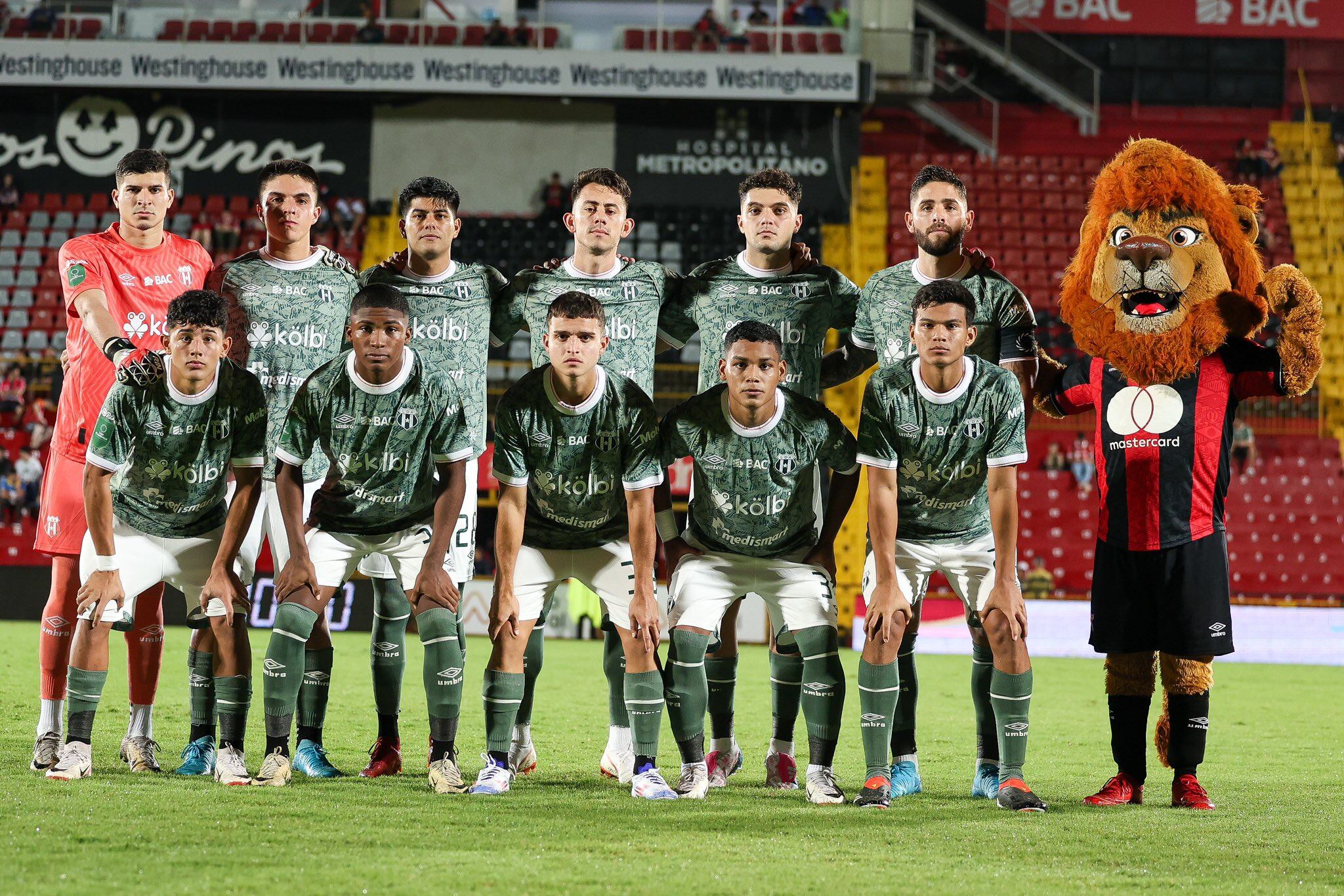 Este fue el equipo titular de Liga Deportiva Alajuelense contra Escorpiones de Belén, en los cuartos de final del Torneo de Copa.