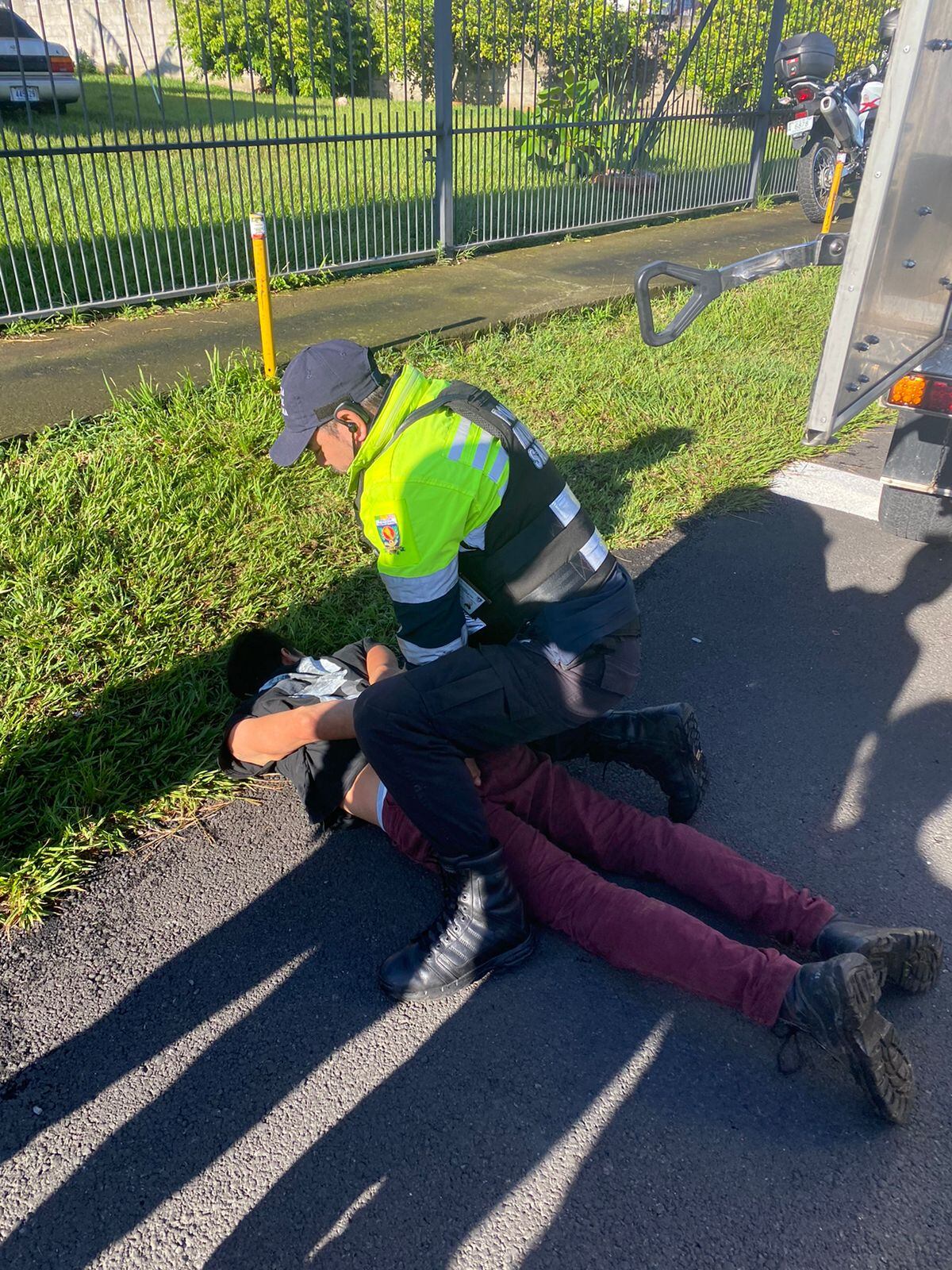 Detienen a sospechoso de comerte asaltos en las eólicas de Santa Ana. Foto Policía Municipal de Escazú.