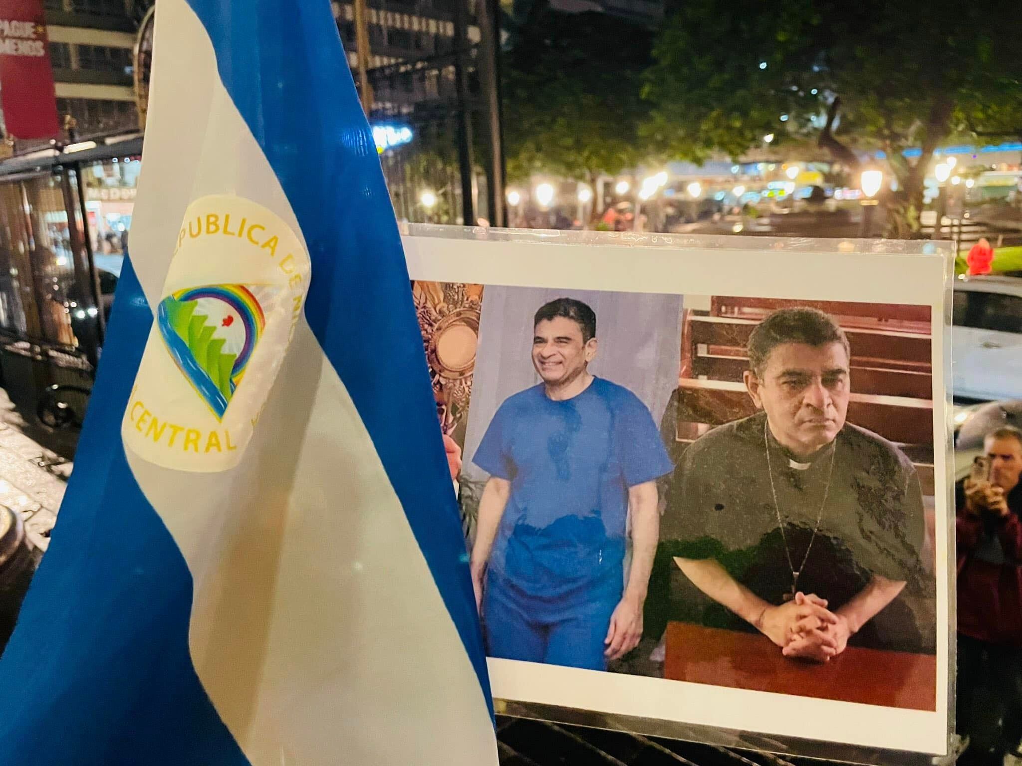 El periodista nicaragüense, Héctor Rosales, el 1 de agosto del 2023 hizo la romería desde el parque Central de San José hasta la basílica de la virgen de los Ángeles en Cartago. Pidió por la libertad de monseñor Rolando Álvarez, el obispo de la diócesis de Matagalpa que está preso en Nicaragua por el régimen de Daniel Ortega.