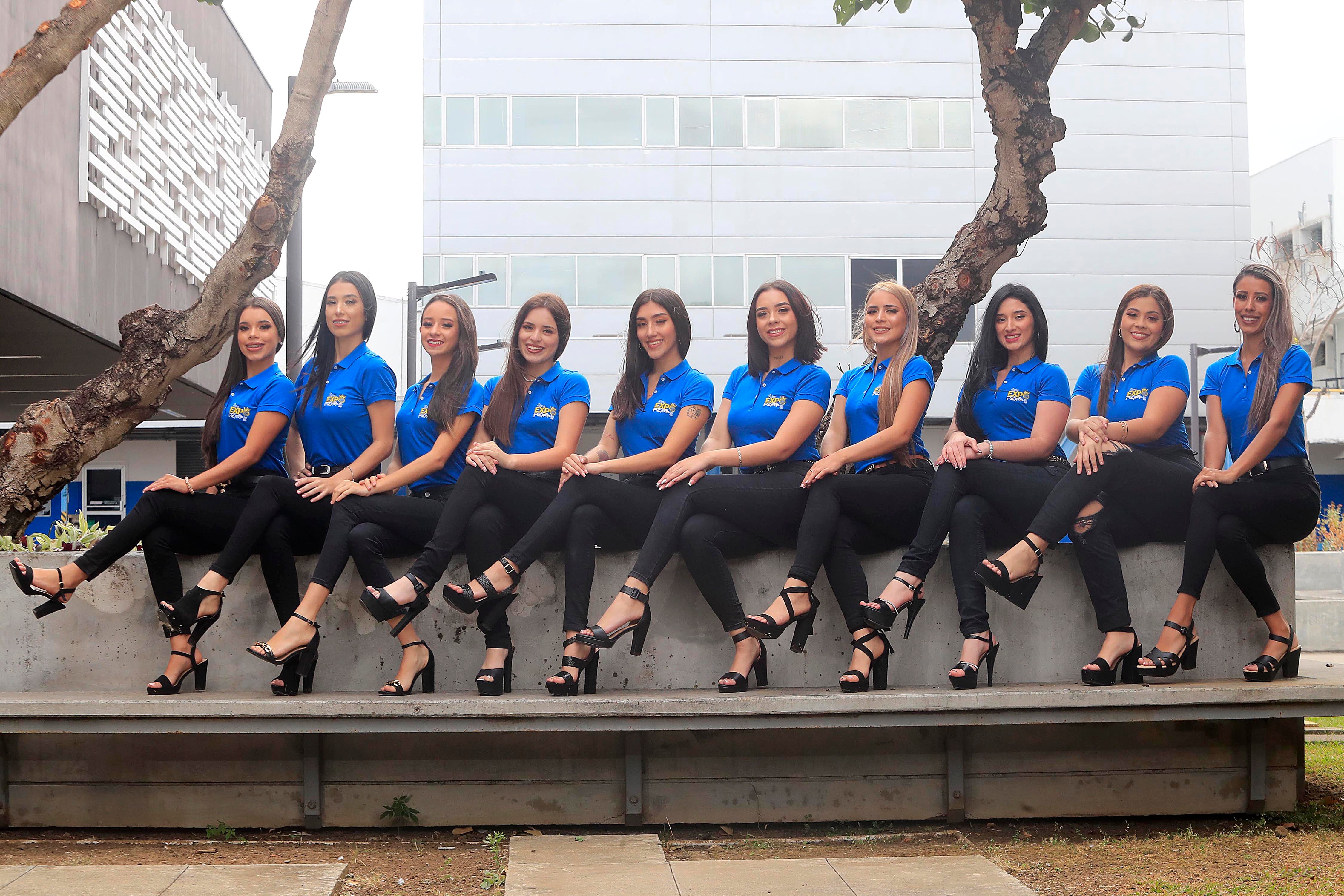 07/02/2024 La Nación, Tibás. Candidatas al reinado de belleza de la EspoPZ (Pérez Zeledón). De izquierda a derecha: Shanova Abarca, 15 años; Jessica Vargas, 28 años; Abigail Mena, 23 años; Stacey Garro, 17 años; Tatiana Marín, 20 años; Arianna Gutiérrez, 16 años; Belén Rodríguez, 17 años; Wendy Méndez, 21 años; Mariana Marín, 21 años y Melanie Fonseca, 19 años.