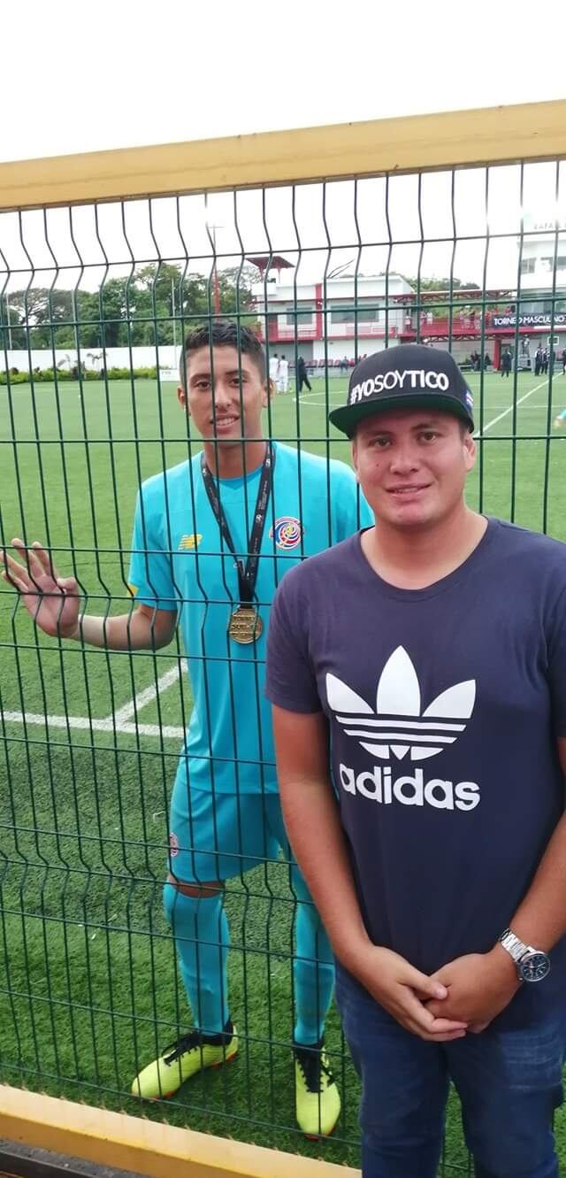 Alexandre Lezcano portero Herediano