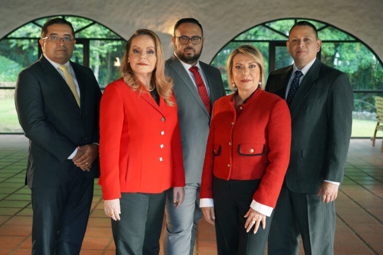 Randall Rivera y Gilberto Valencia asumieron la jefatura de Noticias Repretel en 2021.