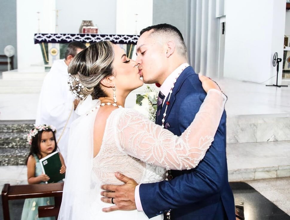 Melissa Umaña y Diego Vargas, periodistas de Repretel, se casaron el 29 de marzo de 2025