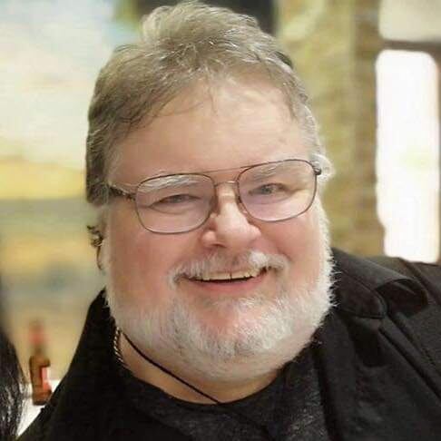 Muñeca poseída, Claribel y Meche.