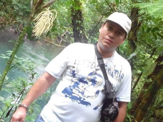 Olivier Alpízar, hombre que murió al tratar de salvar a menores en Puntarenas. Foto cortesía Rebeca Alvarado.
