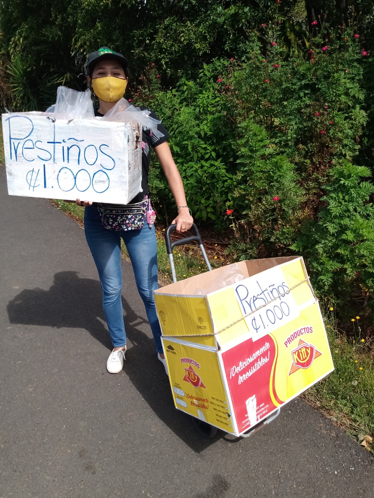 Adriana Aguilar Jiménez vendedora de prestiños en Naranjo