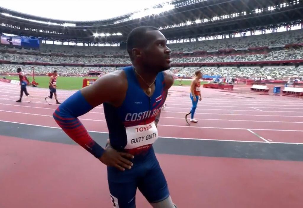 El tico mejoró su marca y batió récord Olímpico. Captura de video.
