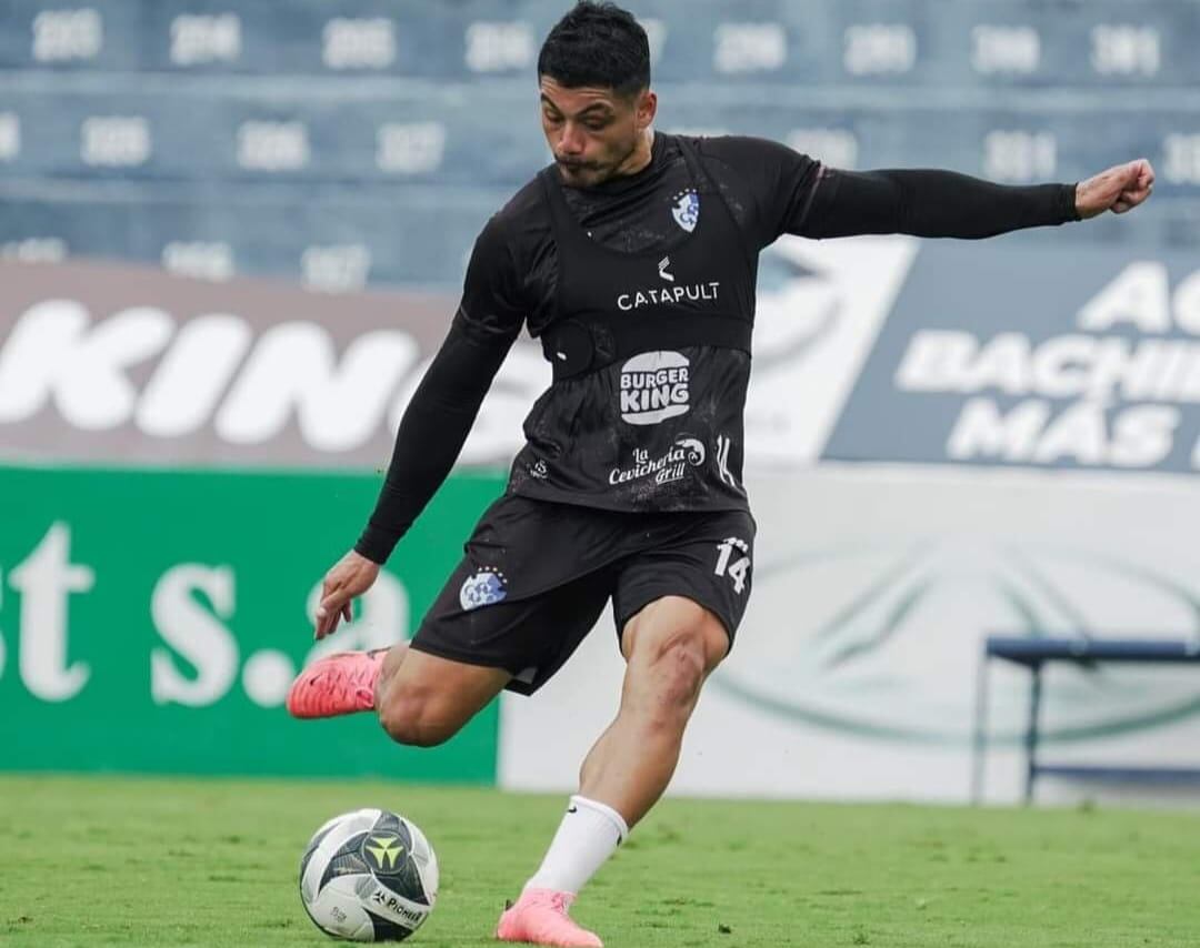 Darwin Lom firmó por un año con el Cartaginés. El ariete guatemalteco apunta a que la liga tica sea un trampolín en su carrera.