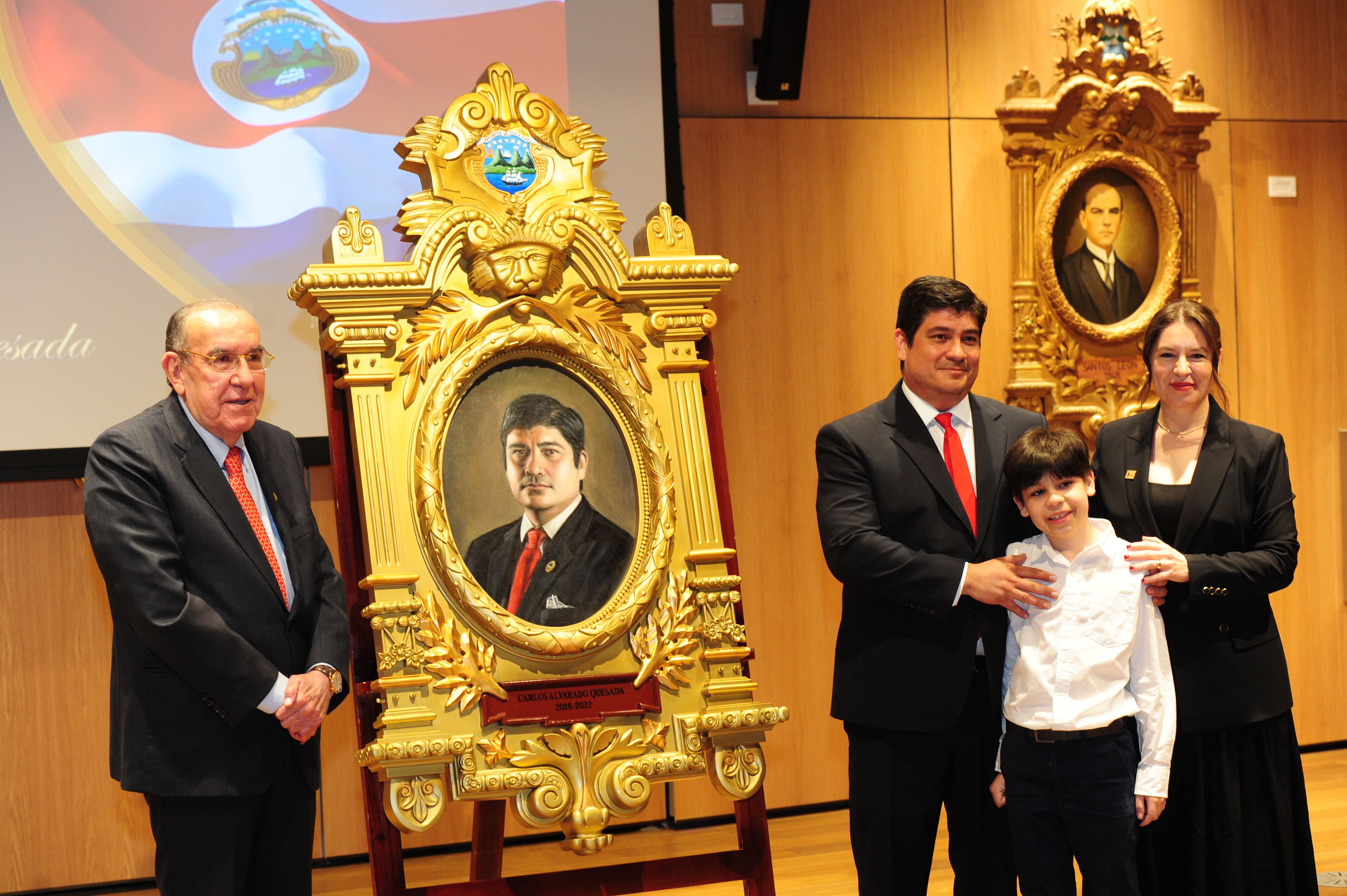 develación del retrato del expresidente Carlos Alvarado Quesada.