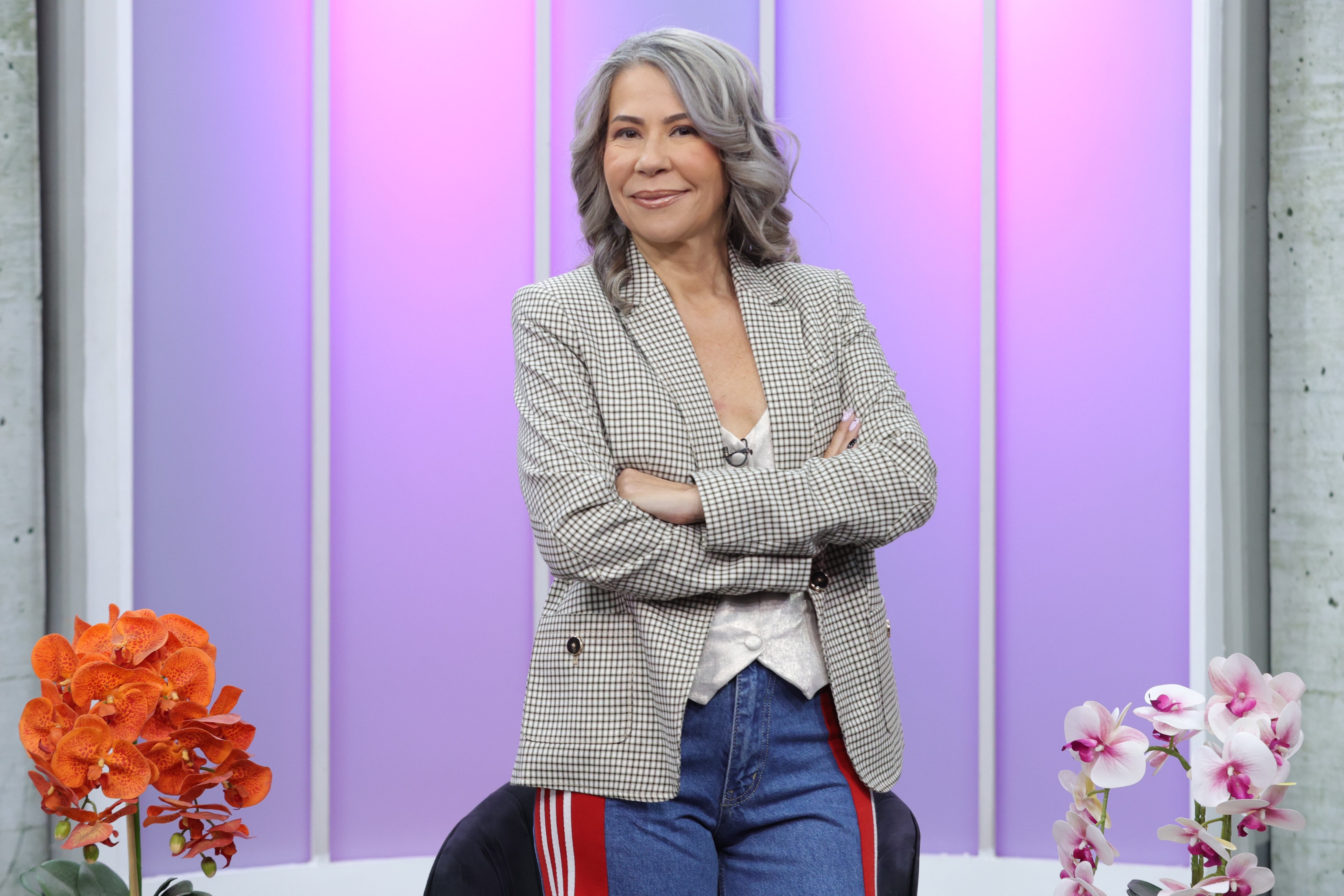 Fotos de Kattya Granados mamá Mamá de Keylin Sanchez durante programa en Canal 8 / foto John Durán