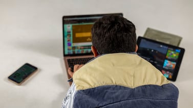 La ley que podría sacar a su hijo de redes sociales si tiene menos de 14 años