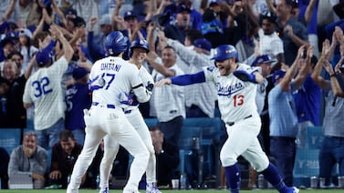 Error insólito que pasará a la historia en la MLB elimina a los Filis ante Los Dodgers