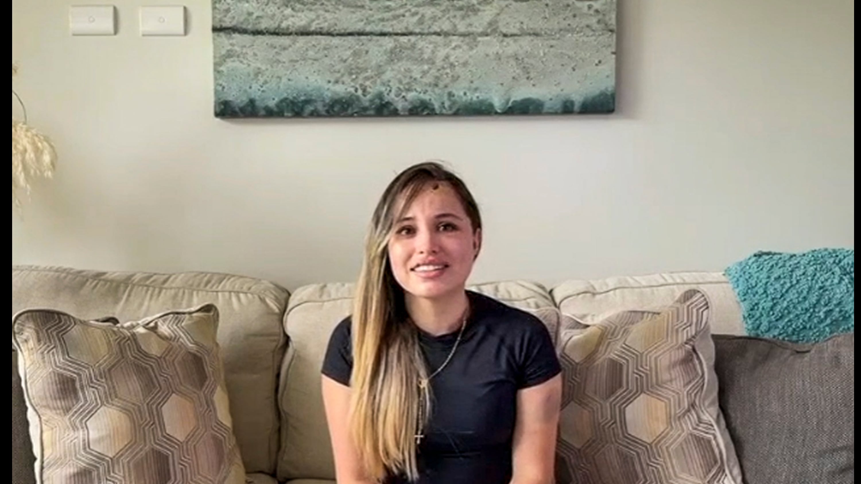 04/09/2026, Jennifer Brenes, veterinaria que fue atacada por un hombre con un martillo mientras ella estaba en su trabajo.