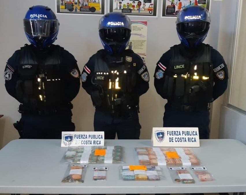 Detienen a 4 sujetos en Cartago con ¢31 millones de dudosa procedencia. Foto MSP.