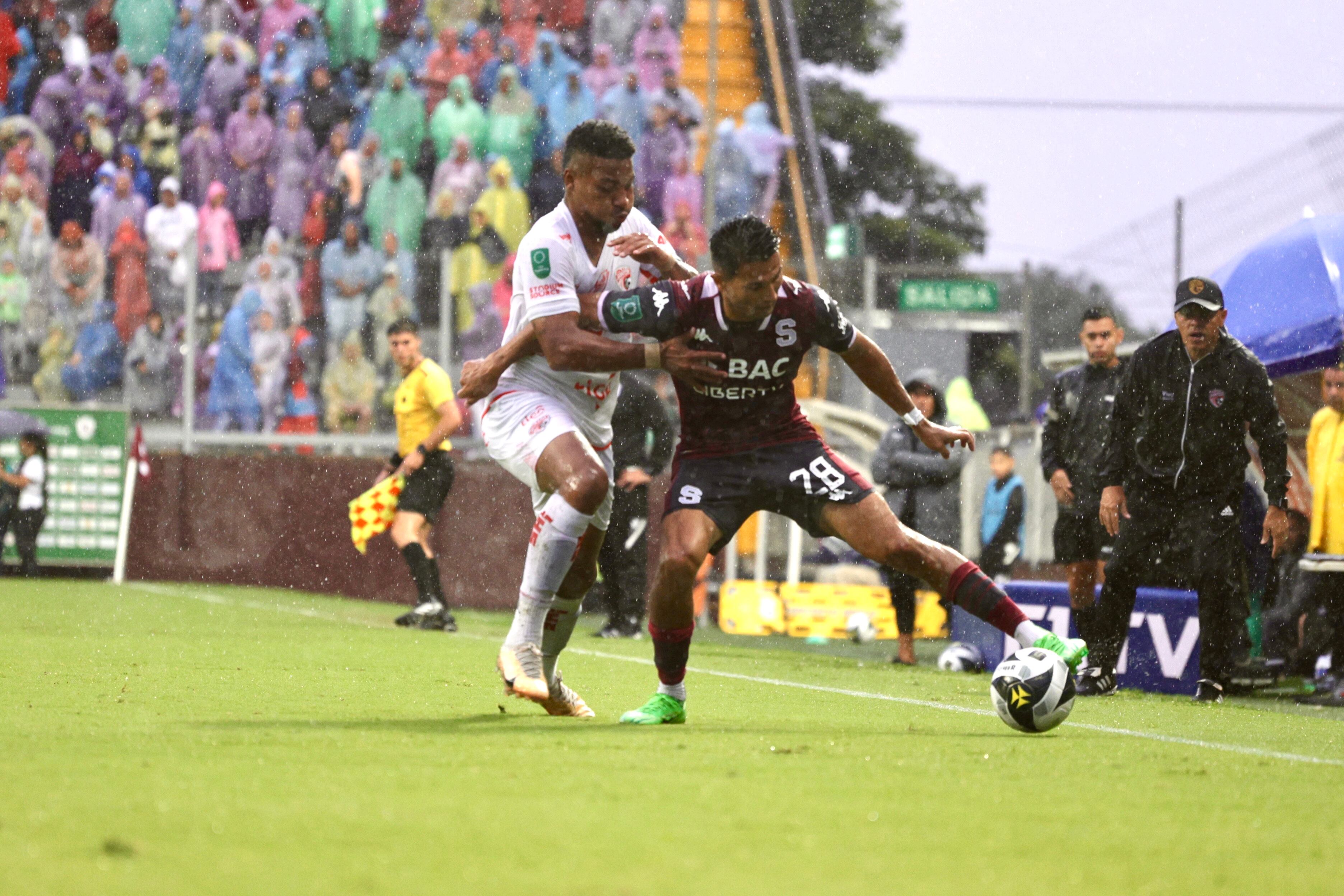 10/11/0224, San José, Estadio Ricardo Saprissa, partido de la jornada 20 del torneo de apertura 2024 entre el Deportivo Saprissa y el Santos de Guapiles.