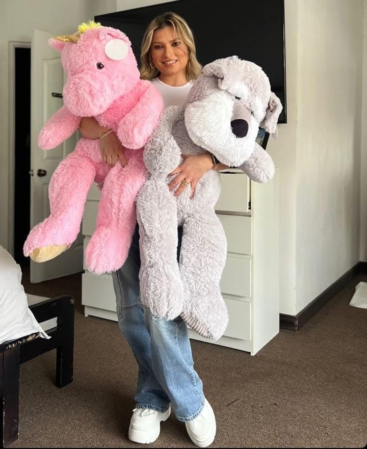 Esposa de Christian Bolaños se apuntó a actividad de Saprissa