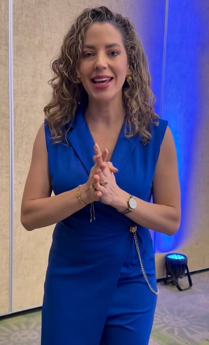 Lussania Víquez, locutora y presentadora de televisión.
