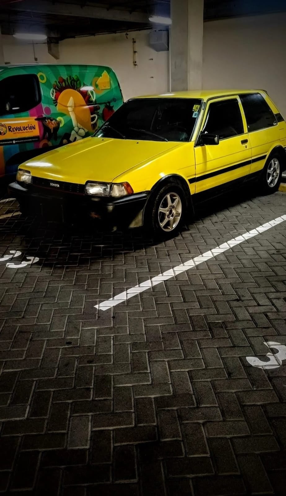 El Toyota Corolla 1987 de Jeison Navarro