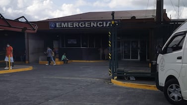 Hombre lucha por su vida tras violento ataque a balazos en Boston de Carrandí