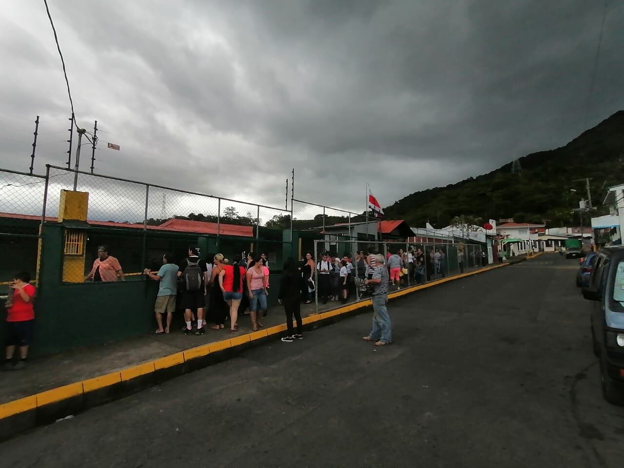 Balacera cerca de escuela en La Unión, Cartago. Foto cortesía.