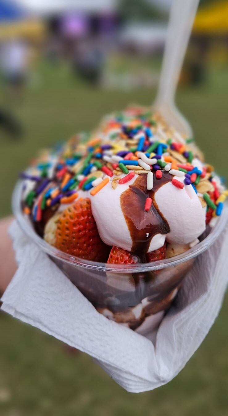 La moda de las fresas con crema sería la culpable de la escasez de la crema dulce