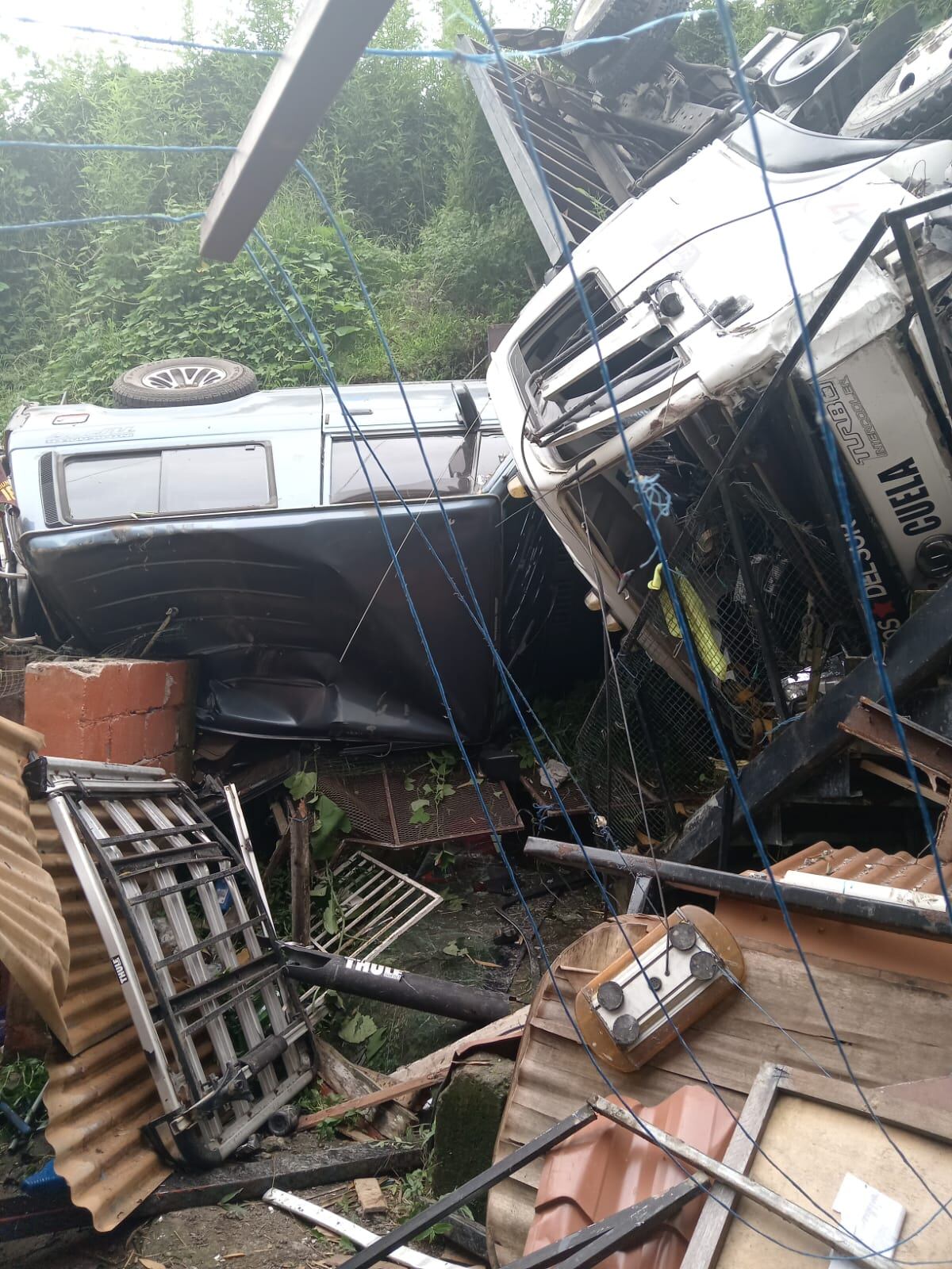 Una persona sufrió algunos golpes por el accidente