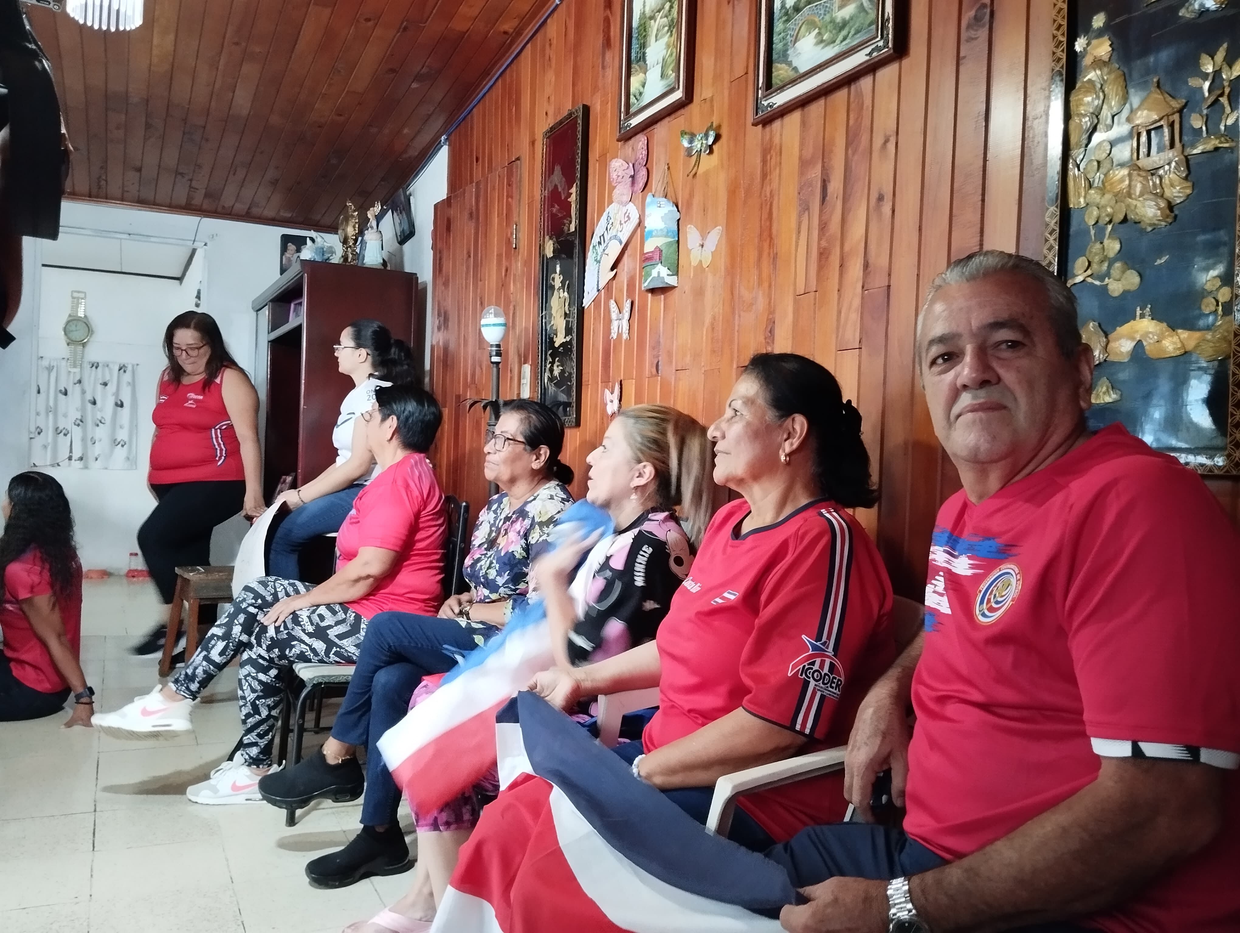 Familia de Gerald Drummond viendo competencia en París 2024