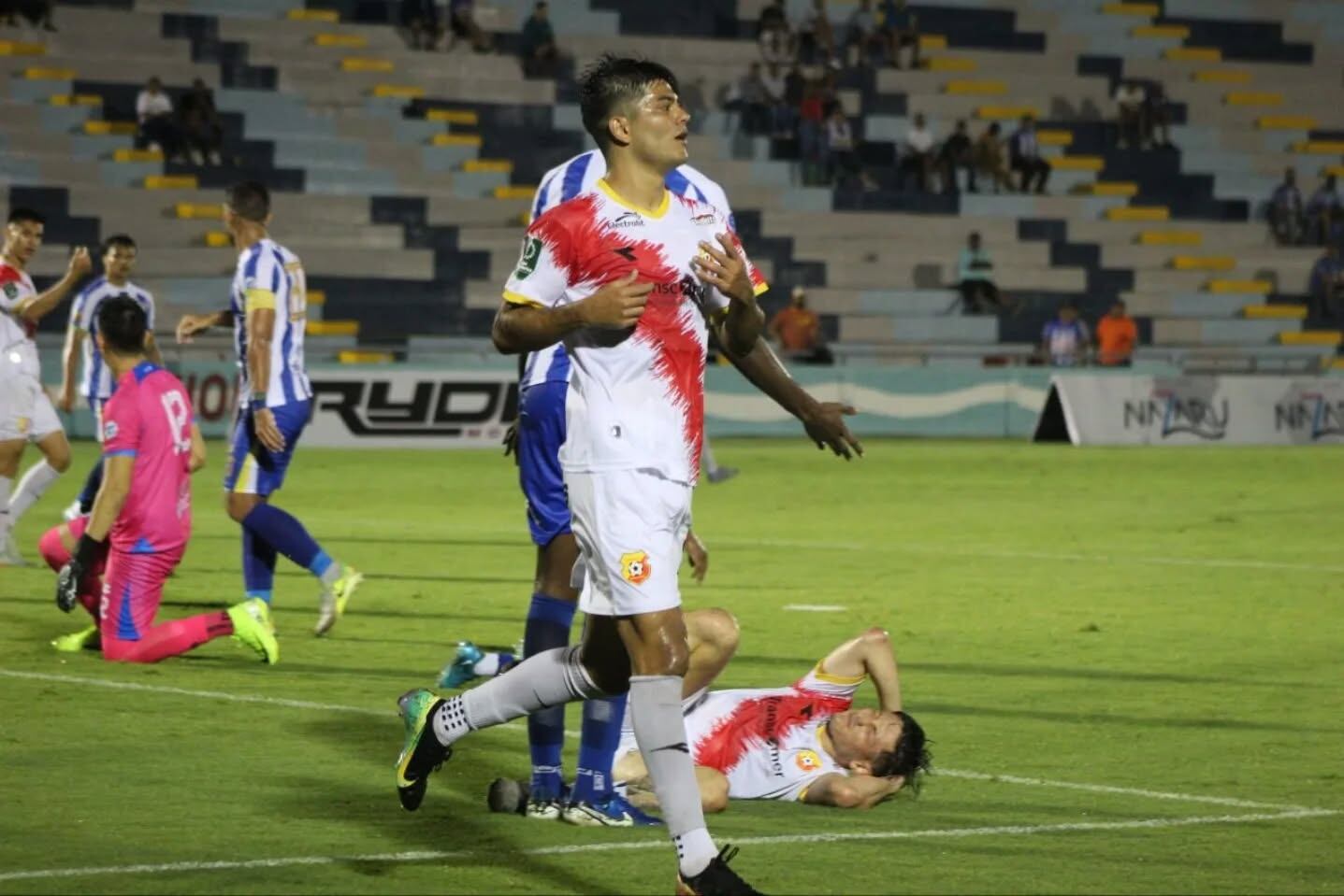 Herediano venció a club hondureño en partido que tuvo de todo