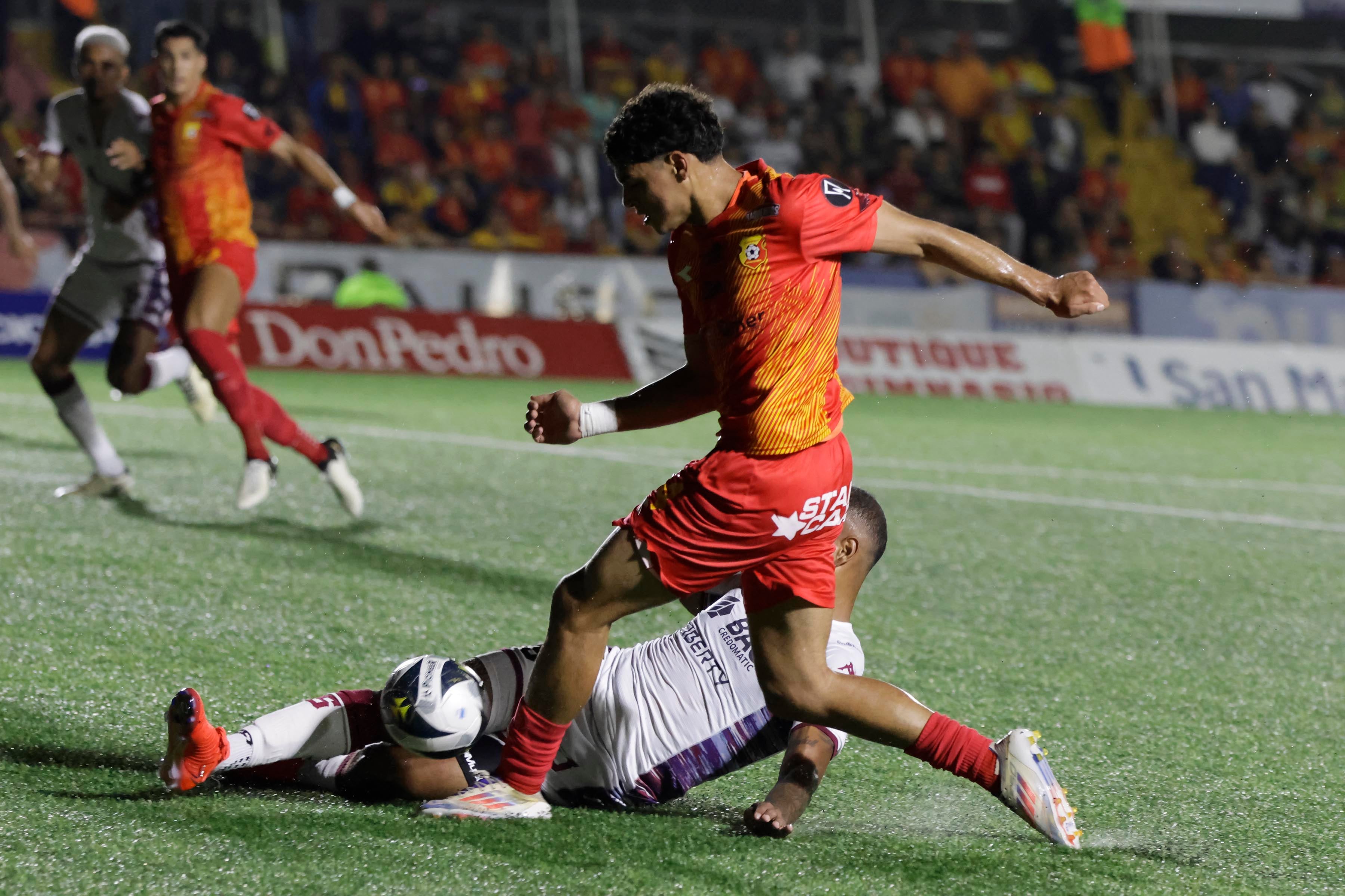 Herediano vs Saprissa