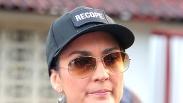 Karla Montero, esposa de Édgar Silva, demostró que no le tiembla la mano como líder de Recope