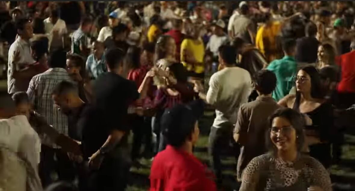 Fiestas cívicas en cañas