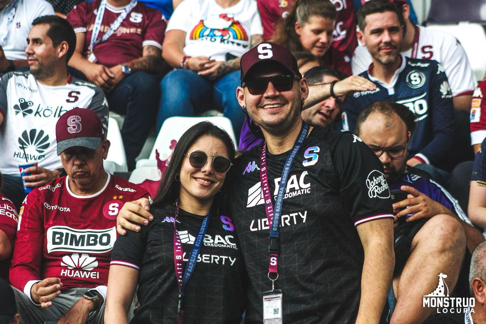 Danny álvarez y su novia