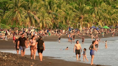 Vacaciones colectivas le saldrían carísimas a funcionarios que obligaron a sacar días