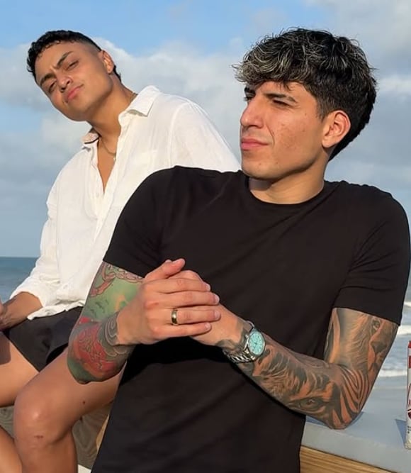 Julián Valverde junto a su gran amigo Antuán Fallas.