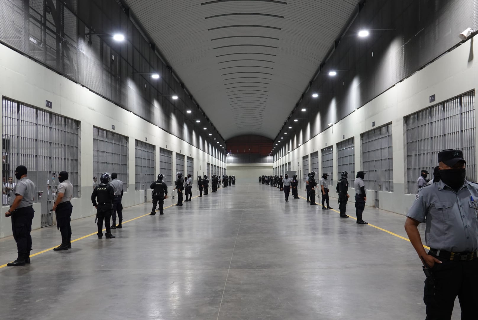 Centro de Confinamiento del Terrorismo, El Salvador