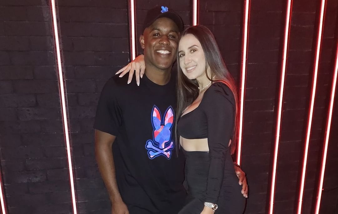 Joel Campbell y su esposa Fernanda Mora