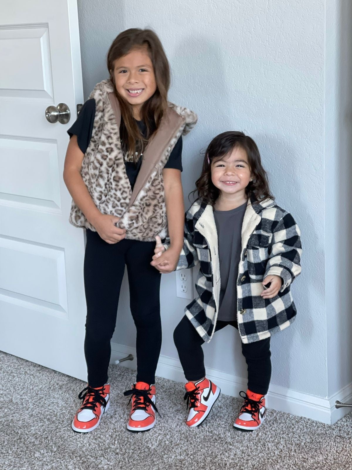 Ulises Segura, jugador del Saprissa y su familia. Cortesía.