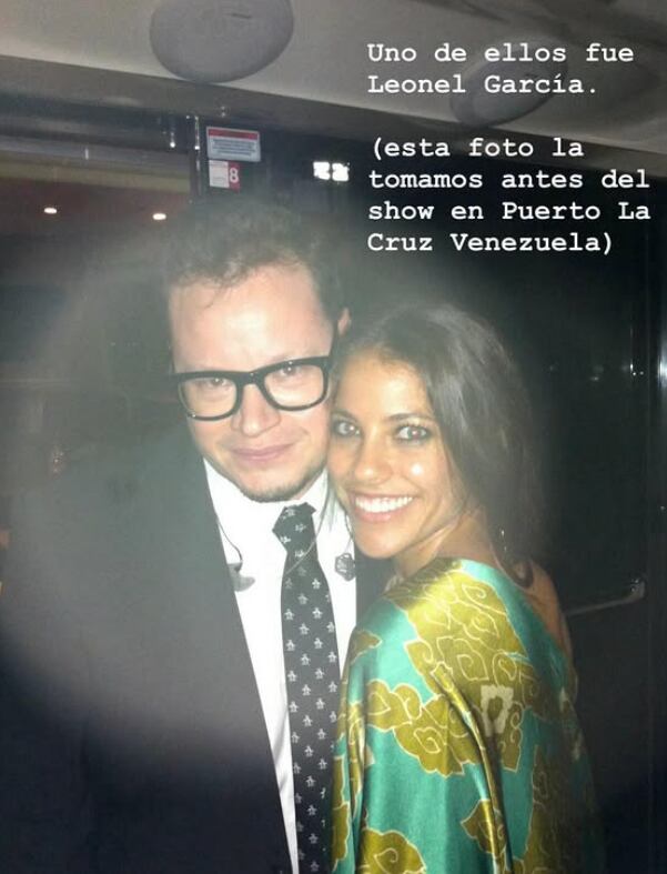 Debi Nova junto a Leonel García de Sin Bandera