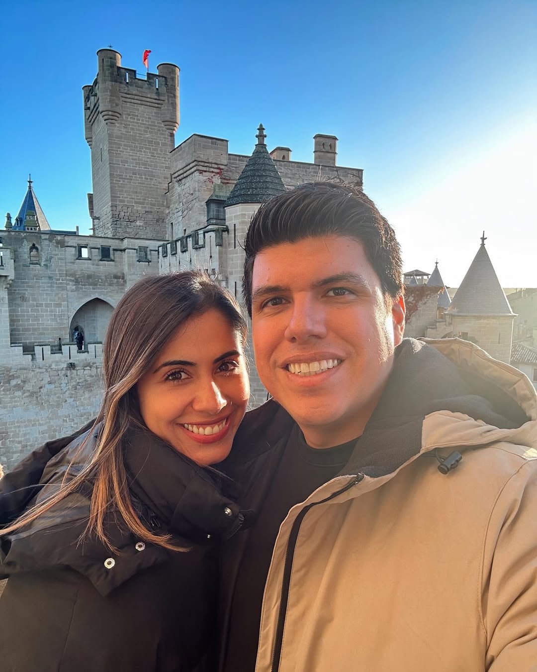 Los periodistas Gabriela Durán y Kevin Barrantes, exfiguras de Teletica, contaron cuál fue el mayor miedo que tuvieron en medio del apagón eléctrico que, sorpresivamente, dejó a oscuras a España, Portugal y parte de Francia, este lunes.