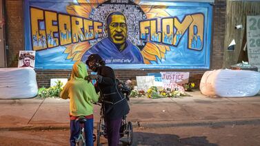 Policía condenado por muerte de George Floyd recibió 22 puñaladas en prisión