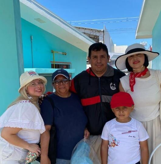 Franco Alfaro estaba afiliado a Coopeservidores y sufre porque aún no sabe cuándo le darán sus ahorros. Cortesía.