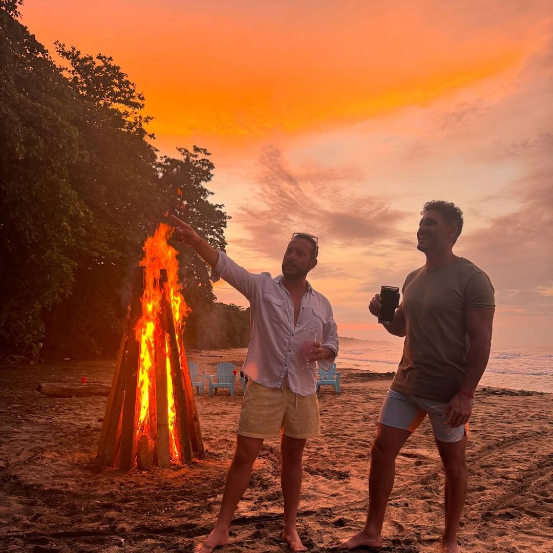 Yiyo Alfaro y Bismarck Méndez la están pasando de maravilla en el Caribe.