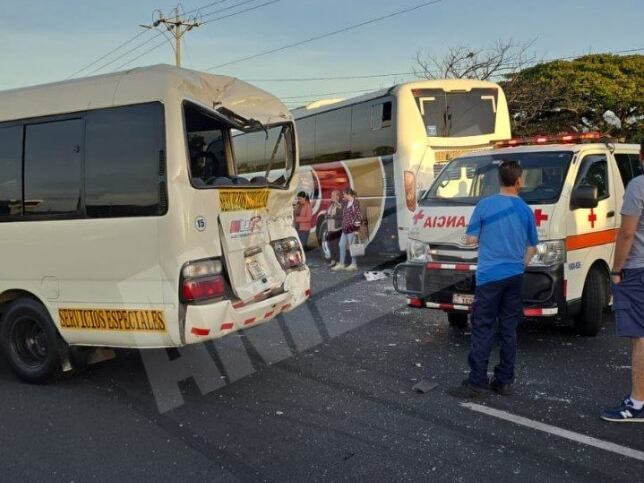 El choque ocurrió en Río Segundo de Alajuela, sobre ruta 1. Foto ANI.