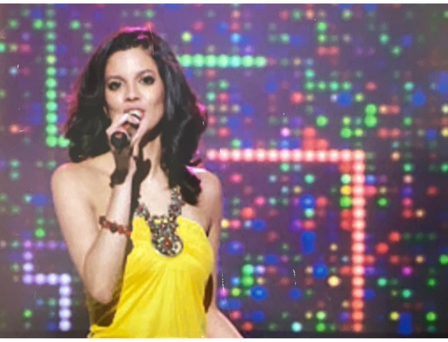 Cantante Vanessa González