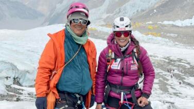 Esposo de Ligia Madrigal asegura que sherpa que la ayudó a subir el Everest es como un “Messi”